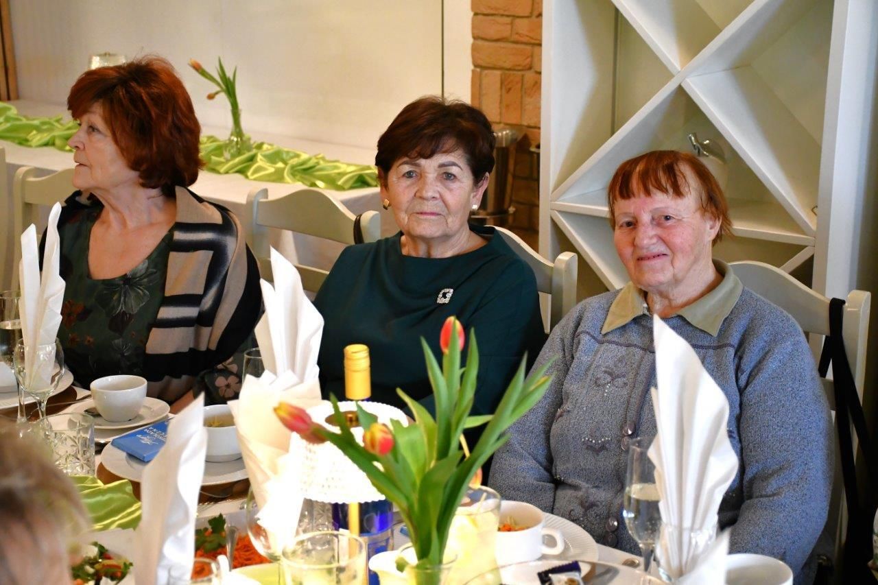 dzień kobiet u seniorów w Borzechowie