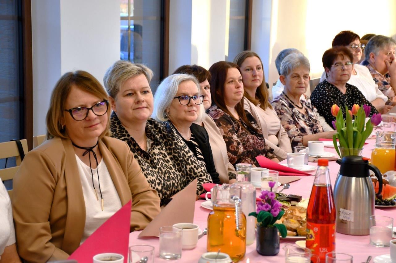 dzień kobiet w kleszczewie