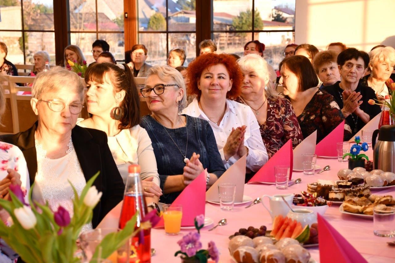 dzień kobiet w kleszczewie