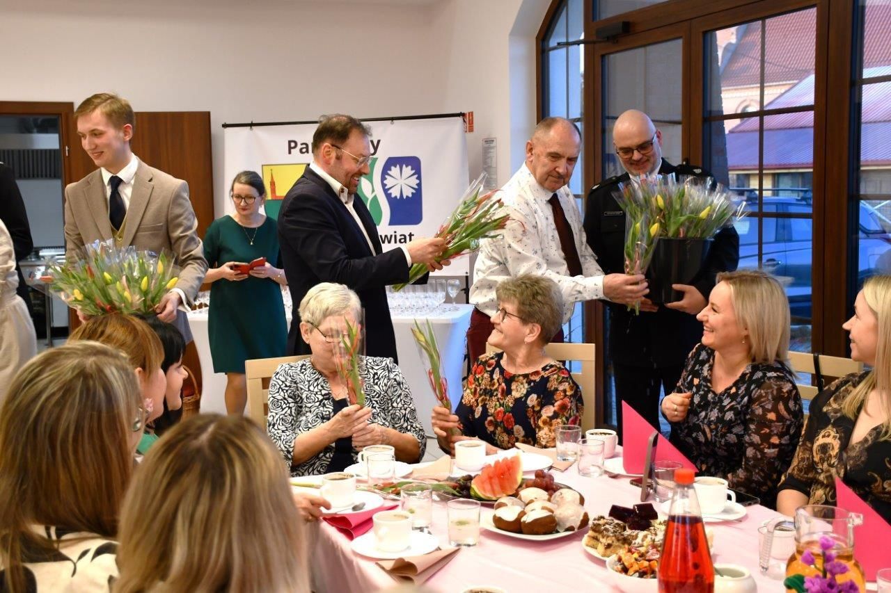 dzień kobiet w kleszczewie