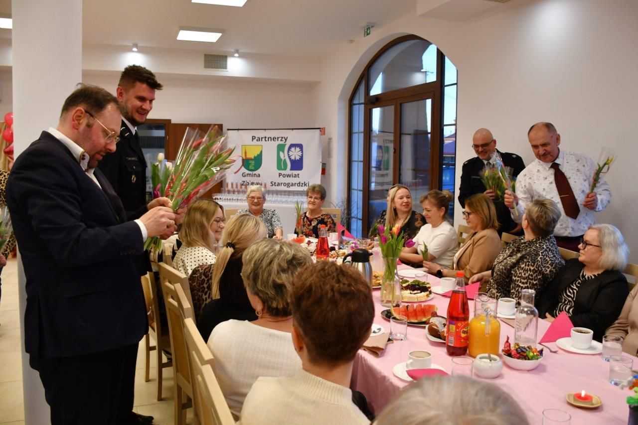 dzień kobiet w kleszczewie