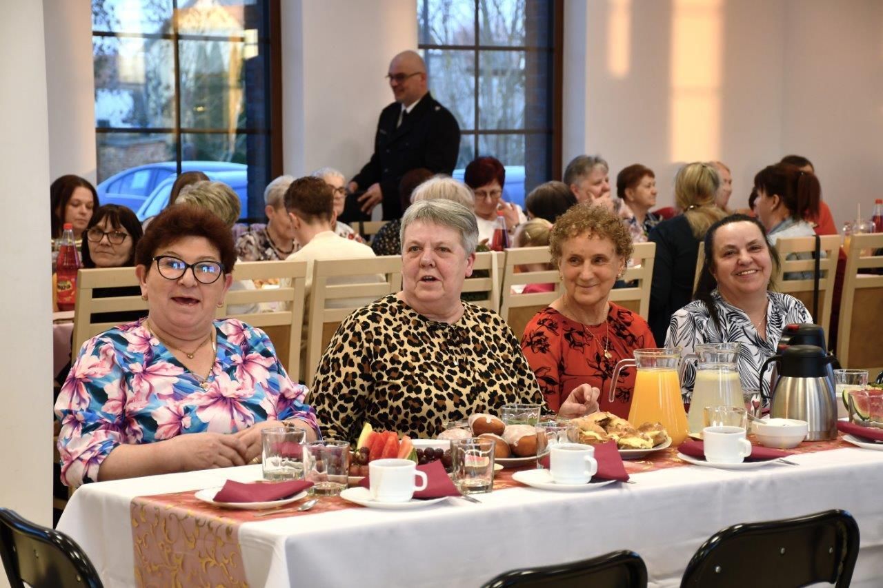 dzień kobiet w kleszczewie