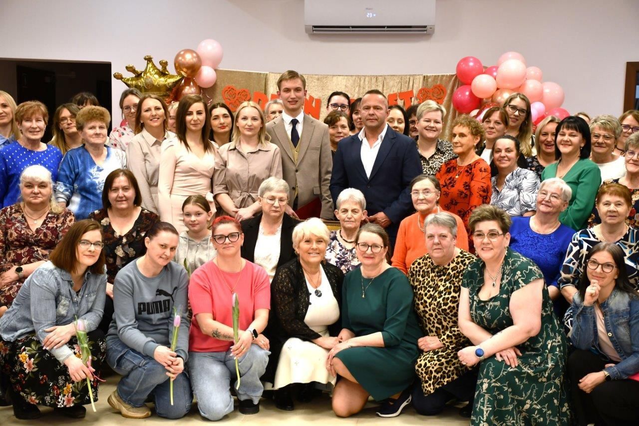 dzień kobiet w kleszczewie