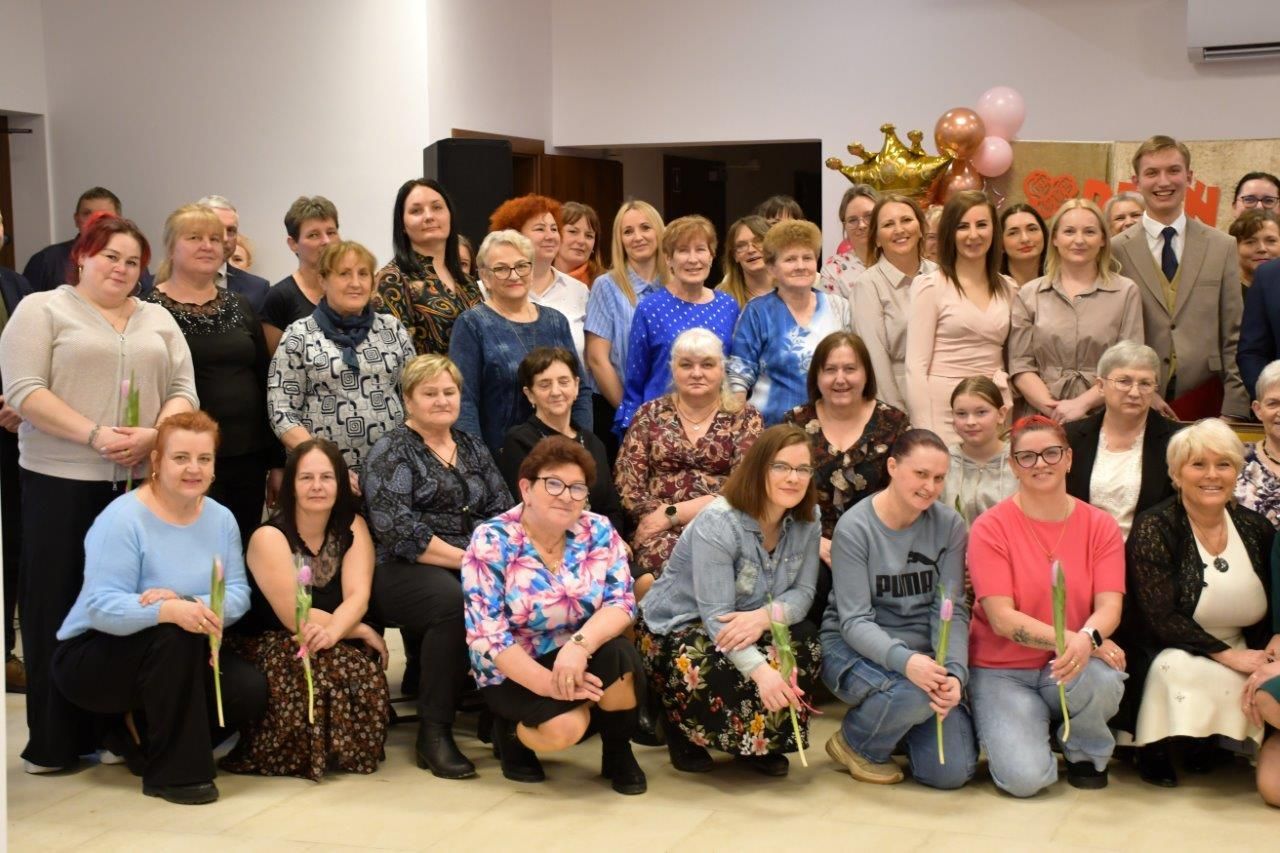 dzień kobiet w kleszczewie