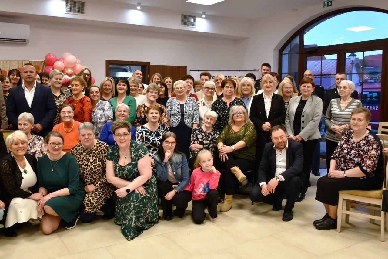 dzień kobiet w kleszczewie