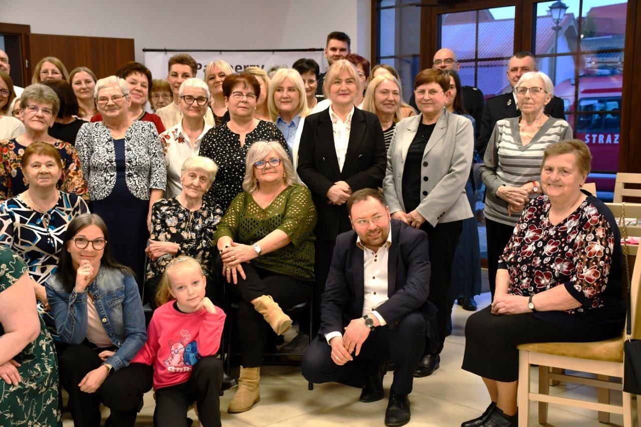 dzień kobiet w kleszczewie