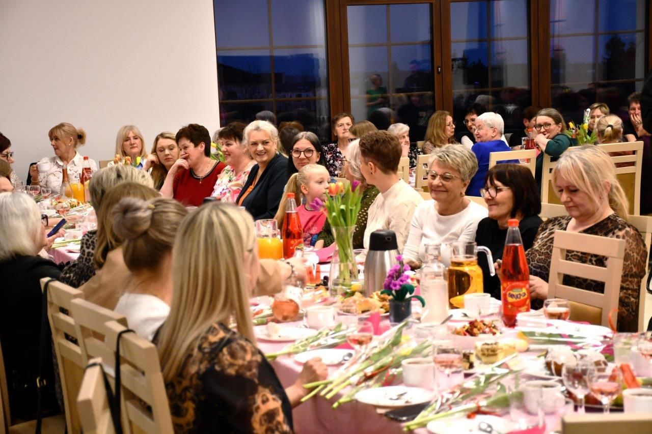 dzień kobiet w kleszczewie