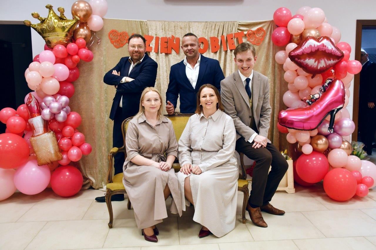 dzień kobiet w kleszczewie