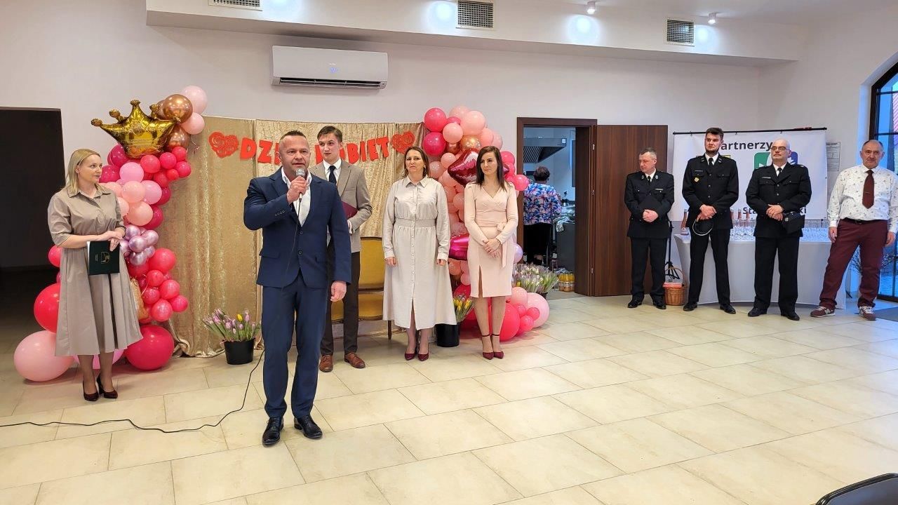 dzień kobiet w kleszczewie