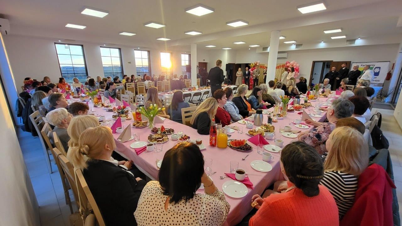 dzień kobiet w kleszczewie