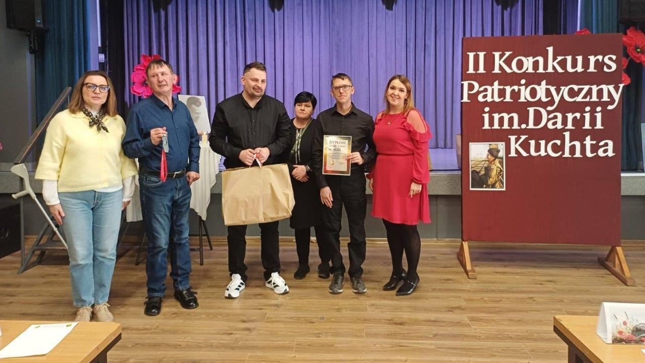 PRZEGLĄD PATRIOTYCZNY DARII KUCHTA