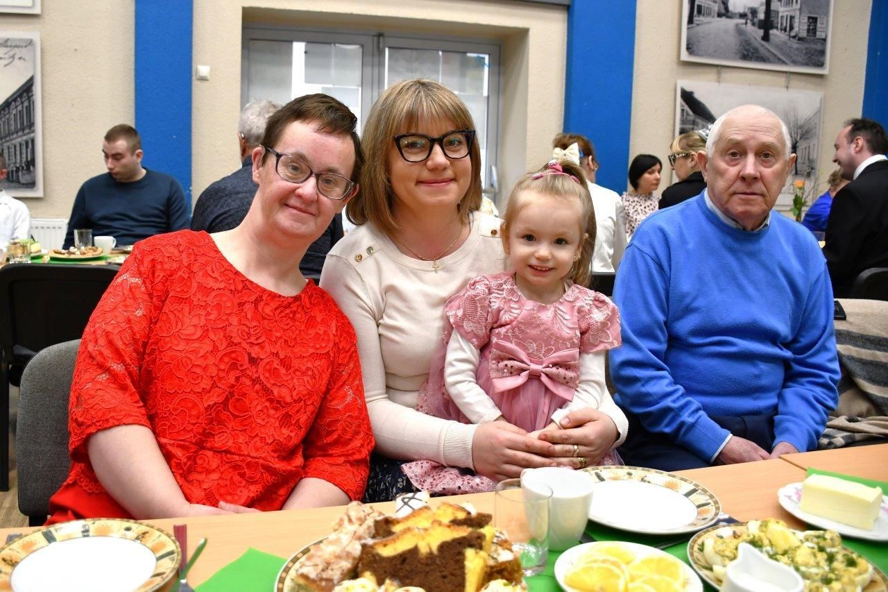 śniadanie wielkanocne ŚDS