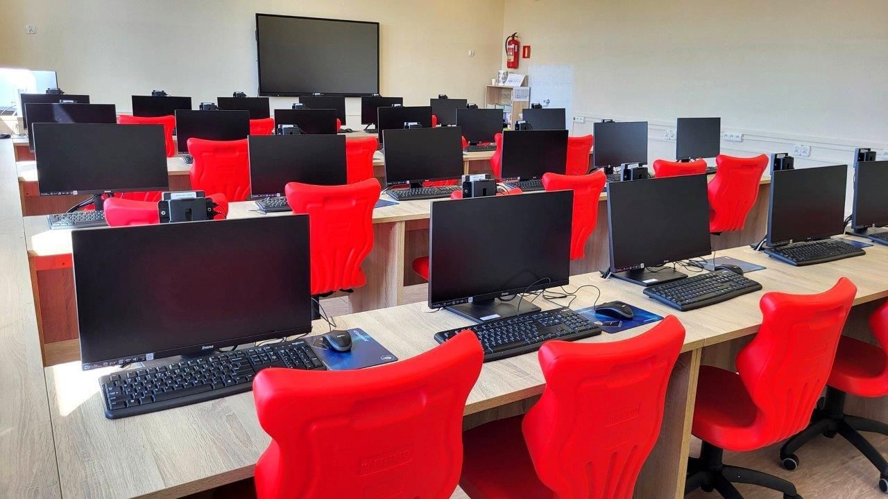 nowe pracownie informatyczne gminy zblewo