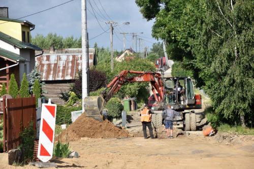 ULICA GAJOWA (BOCZNA) W PINCZYNIE: ZAGLĄDAMY NA PLAC BUDOWY