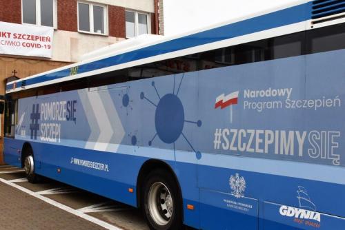 CHCESZ SIĘ ZASZCZEPIĆ? MOŻESZ TO ZROBĆ DZISIAJ W ZBLEWIE! SZCZEPIBUS - CZEKA!