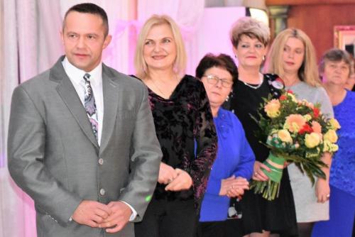 WÓJT UGOŚCIŁ PANIE GOSPODYNIE!