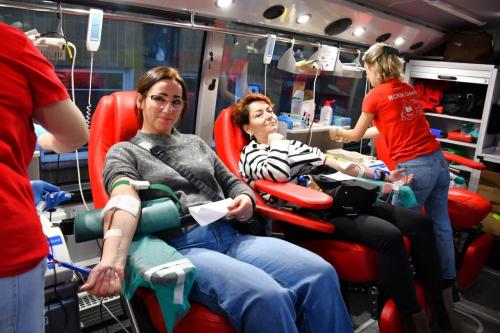 krwiodawcy oddaja krew