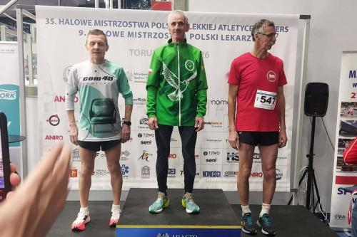 zawodnicy ks sokół zblewo na podium